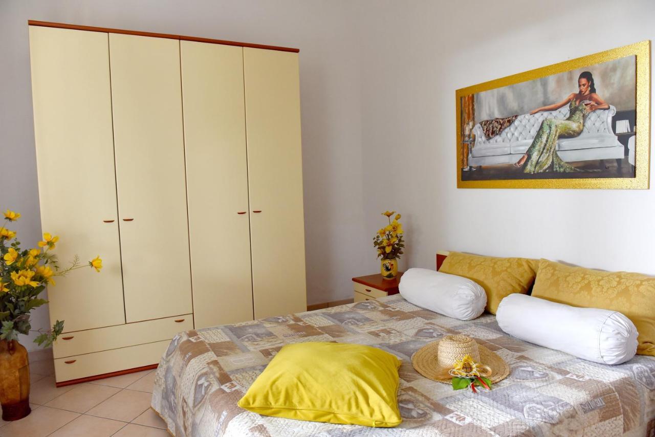 Ulivo Apartment Locorotondo Eksteriør billede